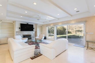 18301 Hampton Ct in Los Angeles, CA - Building Photo - Building Photo