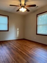 214 E Vermilya Ave in Bloomington, IN - Foto de edificio - Building Photo