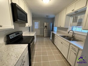 108 Hillside Terrace in Warner Robins, GA - Building Photo - Building Photo