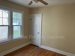 2244 S 9th St in Springfield, IL - Building Photo - Building Photo