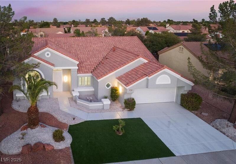 2528 Sunup Dr in Las Vegas, NV - Building Photo