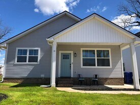 13 Bigby St in Greenville, SC - Building Photo