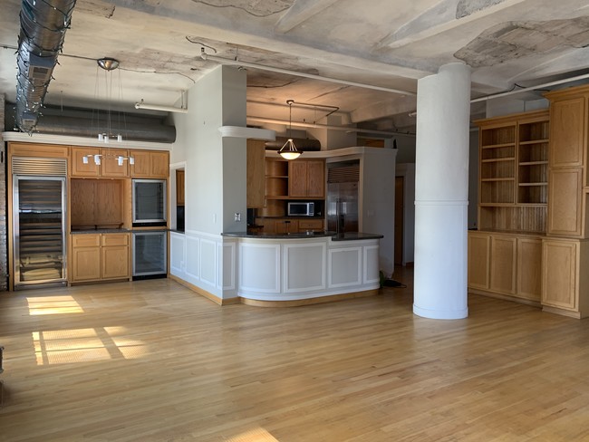 801 S Wells St, Unit 910 in Chicago, IL - Foto de edificio - Building Photo