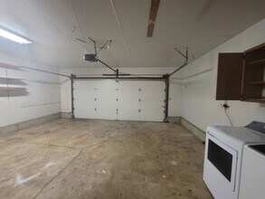 1482 T St in Springfield, OR - Building Photo - Building Photo