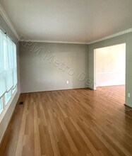 174 Glenshire Dr in Troy, MI - Building Photo - Building Photo