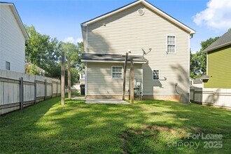 717 Dawn Cir in Charlotte, NC - Building Photo - Building Photo