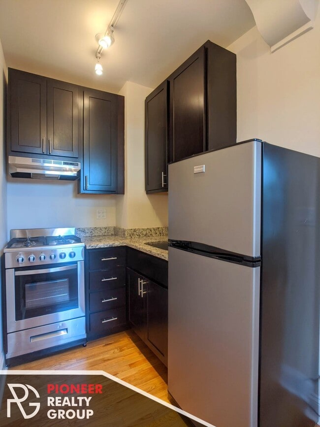 612 W Patterson Ave, Unit 409