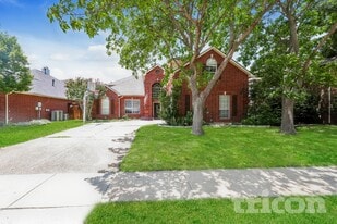 5813 Norfolk Ln in Frisco, TX - Building Photo