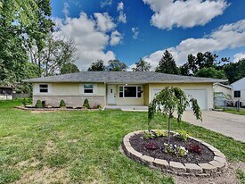 2204 Carlisle Rd in West Lafayette, IN - Building Photo