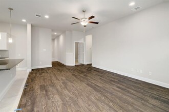 20809 Peacemaker Trail in Lago Vista, TX - Building Photo - Building Photo