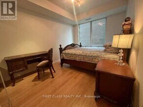 300-2300 Bloor St E in Toronto, ON - Building Photo - Building Photo