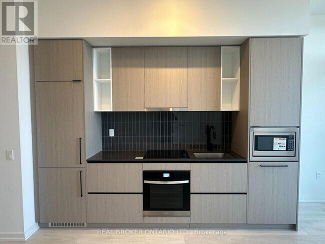 10-310 Graphophone Grv in Toronto, ON - Building Photo - Building Photo