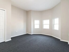 2030 W Atlantic St in Philadelphia, PA - Building Photo - Building Photo