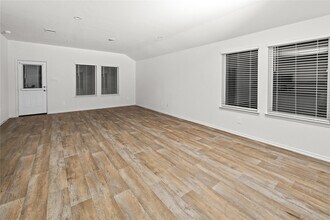 4227 Bedwyn Bay Dr in Fulshear, TX - Building Photo - Building Photo