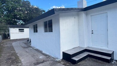 4147 NW 23rd Ct in Miami, FL - Building Photo - Building Photo
