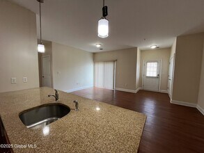 60 Weibel Ave in Saratoga Springs, NY - Building Photo - Building Photo