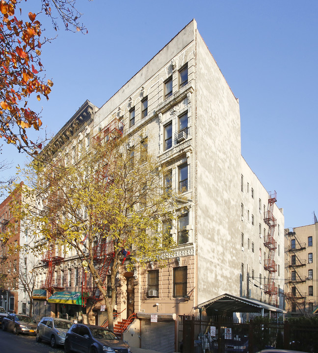 357 S 3rd St in Brooklyn, NY - Building Photo