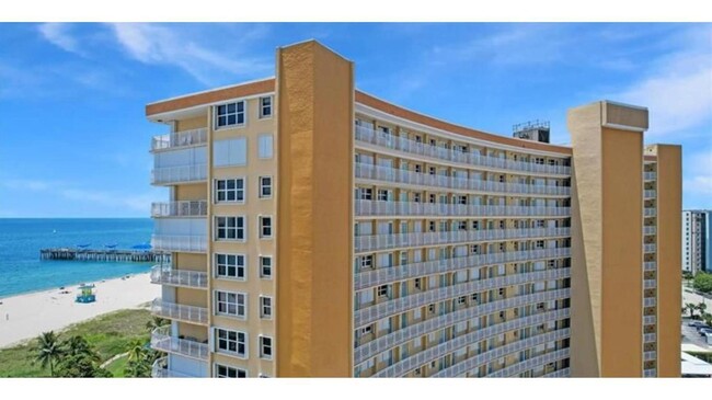 328 N Ocean Blvd in Pompano Beach, FL - Building Photo - Building Photo