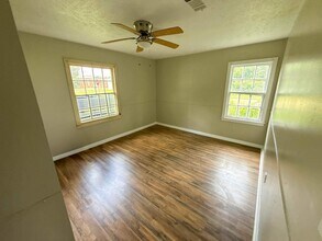 402 Willaman St in Jackson, MS - Foto de edificio - Building Photo