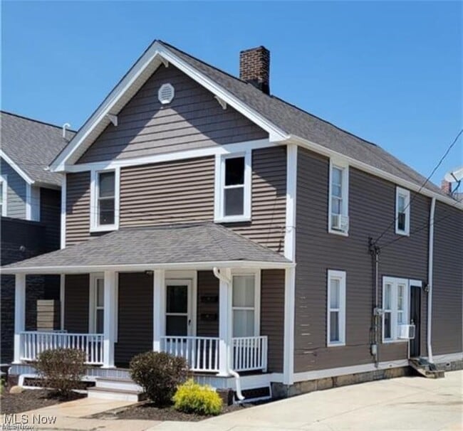 property at 1726 Starkweather Ave