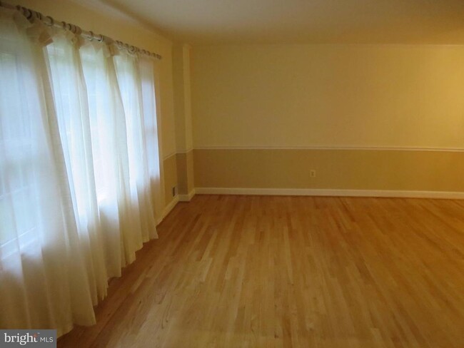 6322 Linway Terrace in McLean, VA - Building Photo - Building Photo