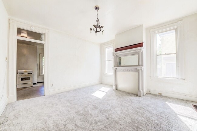 744 Proctor Wy in Pittsburgh, PA - Building Photo - Building Photo