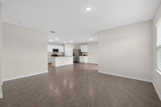 34211 Jasper Stone Dr in Wesley Chapel, FL - Foto de edificio - Building Photo