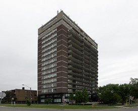 The Kingsview in Toronto, ON - Building Photo - Building Photo