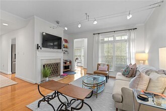 50 Biscayne Dr NW in Atlanta, GA - Building Photo - Building Photo
