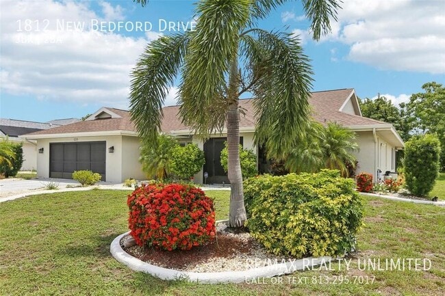 1812 New Bedford Dr in Sun City Center, FL - Building Photo - Building Photo