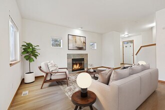 238 Mitchell Ln in Napavine, WA - Building Photo - Building Photo