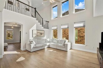 1220 W Yarrow Ave in Justin, TX - Building Photo - Building Photo