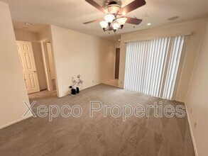 420 N Villa Ct in Palm Springs, CA - Building Photo - Building Photo
