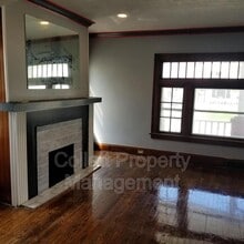 11512 Tonsing Dr in Garfield Heights, OH - Foto de edificio - Building Photo