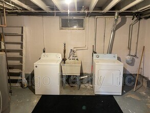 3547-3549 Halifax Ave N in Minneapolis, MN - Building Photo - Building Photo
