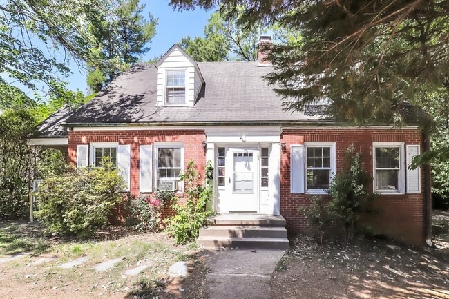 property at 412 S Josephine Boyd St