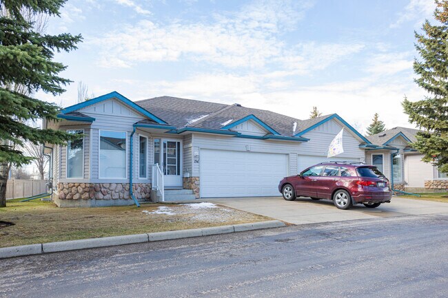 132 Chaparral Pt SE in Calgary, AB - Building Photo - Building Photo