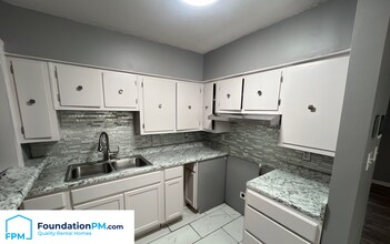 2412 Gentry Ave in Memphis, TN - Building Photo - Building Photo