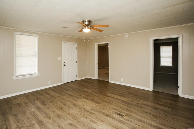 1315 W 16th St in North Little Rock, AR - Building Photo - Building Photo