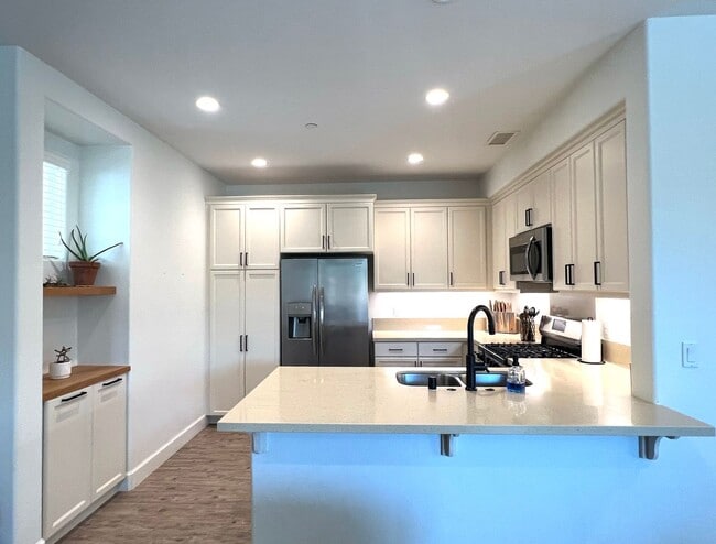 531 Sertoma Way in Buellton, CA - Building Photo - Building Photo