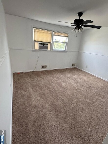property at 5 Eastgate Ct