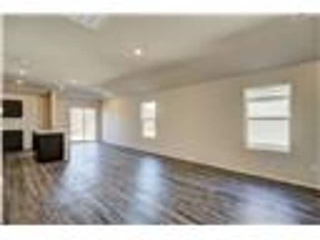 11729 Annette Dr in Yukon, OK - Building Photo - Building Photo