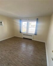825 Harrington Ave, Unit 6 in Norfolk, VA - Building Photo - Building Photo