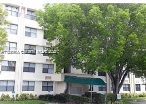 property at 2501 Riverside Dr