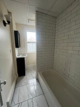 989-991 Capitol Ave, Unit Floor 1 in Hartford, CT - Foto de edificio - Building Photo