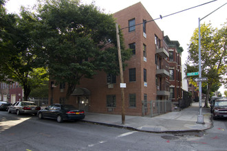 1001 Findlay Ave in Bronx, NY - Foto de edificio - Building Photo