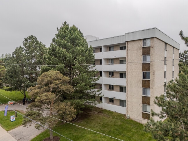 Pinegrove Apartments
