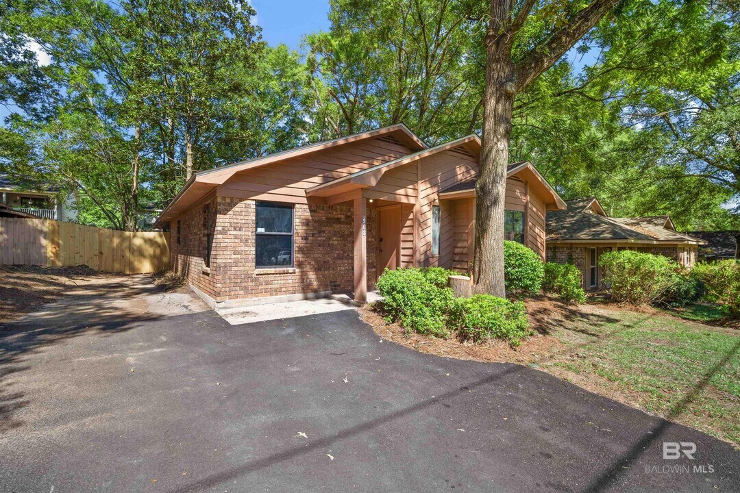 908 Schaub Ave in Mobile, AL - Building Photo