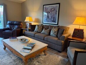 726 Vista Lago Dr N in Palm Desert, CA - Building Photo - Building Photo