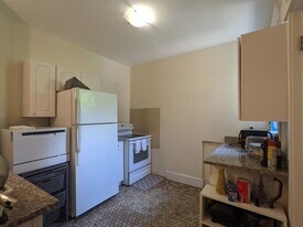 316 Saint Paul St, Unit 1 in Brookline, MA - Building Photo